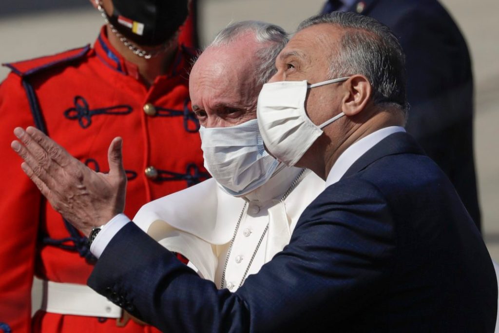 Πάπας Φραγκίσκος από το Ιράκ: Ας σιγήσουν τα όπλα